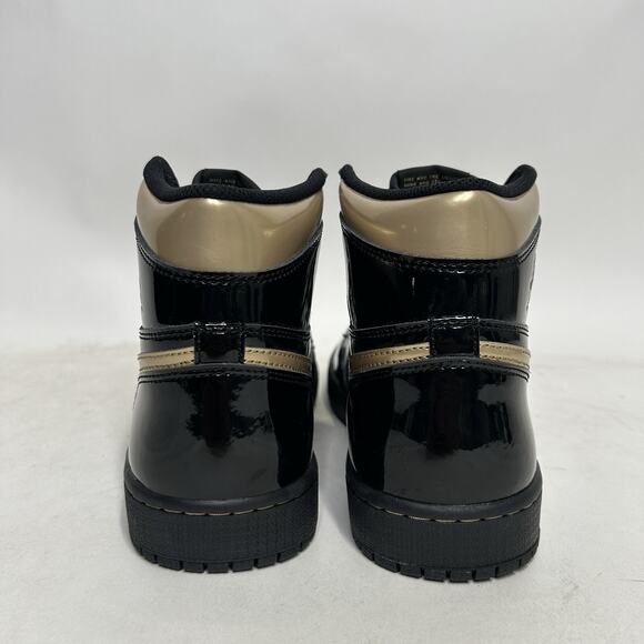 Nike Air Jordan 1 Retro High OG “Black Metallic Gold” main image 4